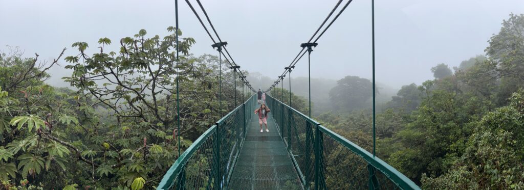 costa rica hanging bridges monteverde